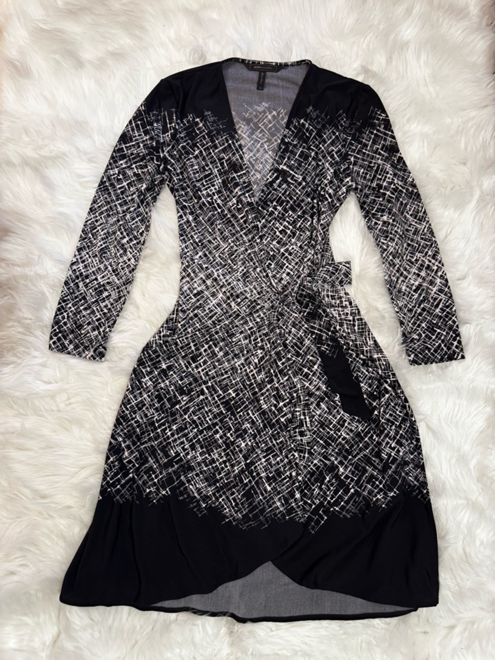 BCBGMAXAZRIA Black & White Abstract Wrap Dress XS NWOT Long Sleeve - Picture 2 of 13